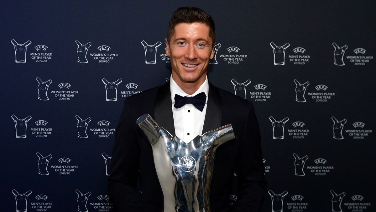 PAP/EPA / Harold Cunningham  / Na zdjęciu: Robert Lewandowski