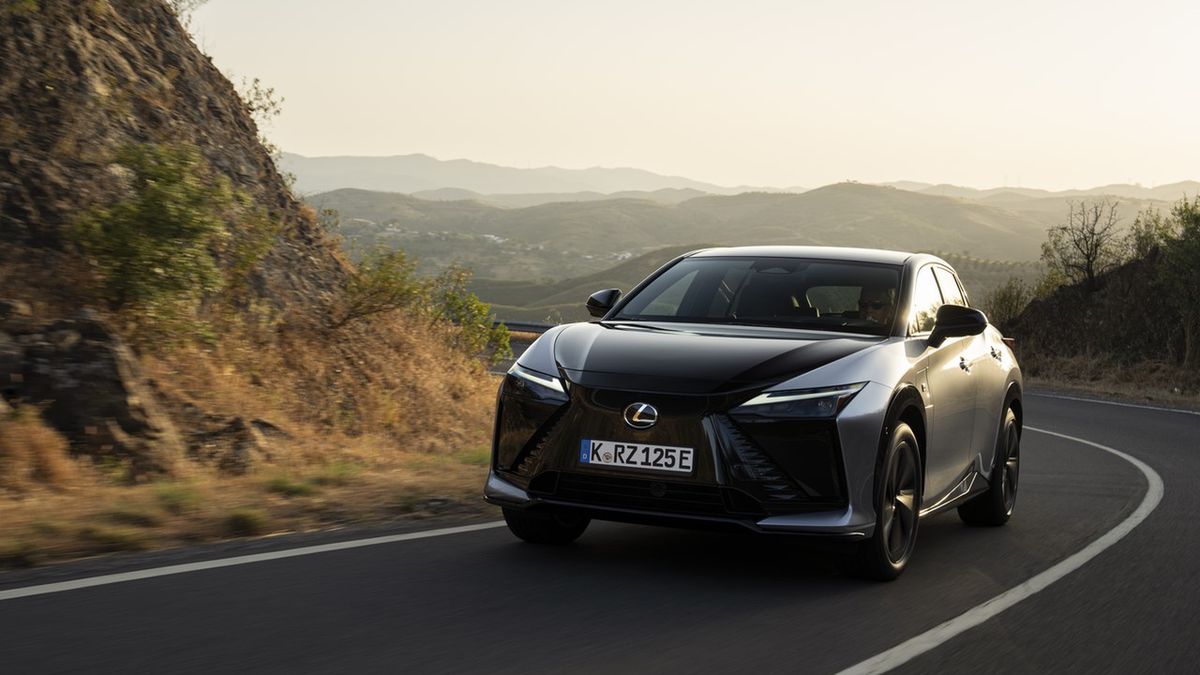 Lexus RZ po liftingu