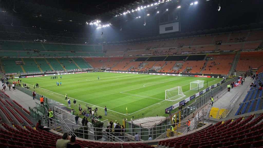 Zdjęcie okładkowe artykułu: Getty Images / Marco Luzzani  / Na zdjęciu: stadion San Siro w Mediolanie