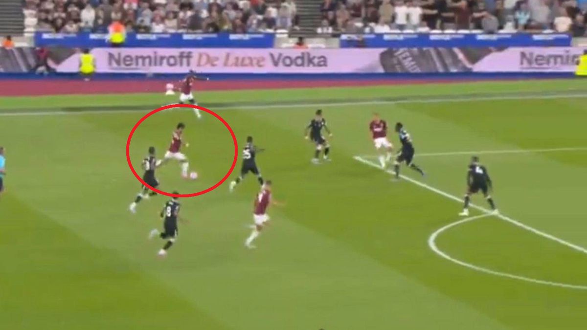 Twitter / Canal+ Sport / Fenomenalny gol Lucasa Paquety