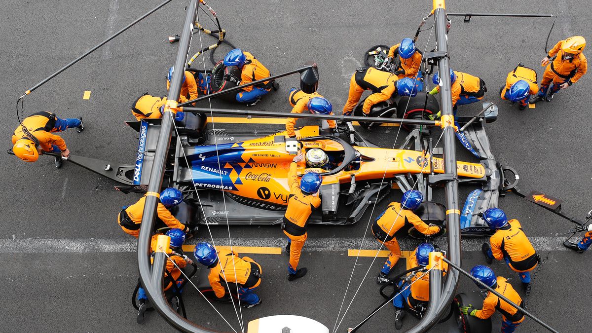 Zdjęcie okładkowe artykułu: Materiały prasowe / McLaren / Na zdjęciu: Lando Norris podczas pit-stopu