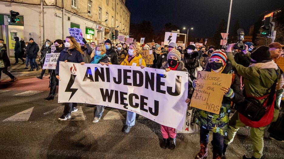 Marsz dla Izy. #AniJednejWi?cej w Gda?skuFot. Piotr Hukalo/East News, Gdansk, 06.11.2021.Manifestacja Marsz dla Izy, ani jednej wiecej w GdanskuPiotr Hukalo