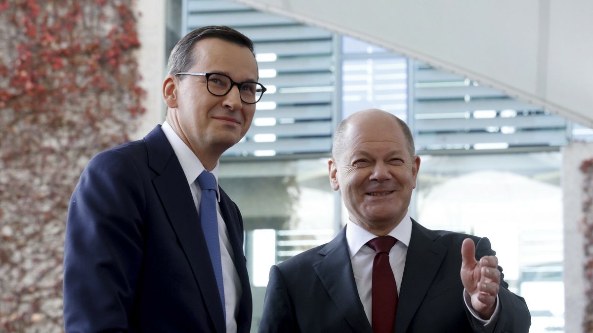 Premier Morawiecki podczas spotakania z kanclerzem Scholzem w Berlinie