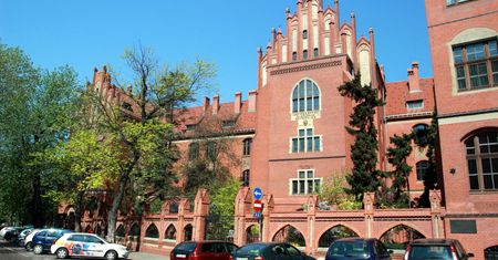 Studentki z Torunia oskarżają wykładowczynię. Miała je wyzywać i atakować
