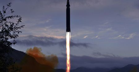 Korea Północna testuje nową broń. Pociski szybsze od dźwięku