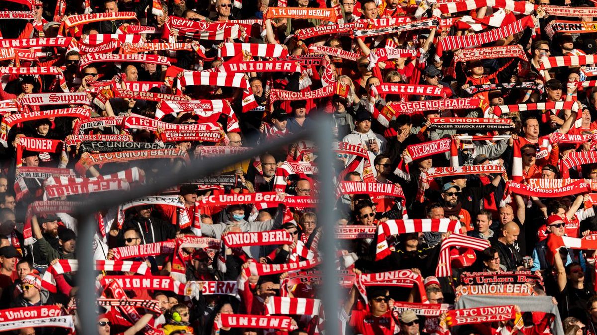 Getty Images / Boris Streubel / Na zdjęciu: Kibice Unionu Berlin