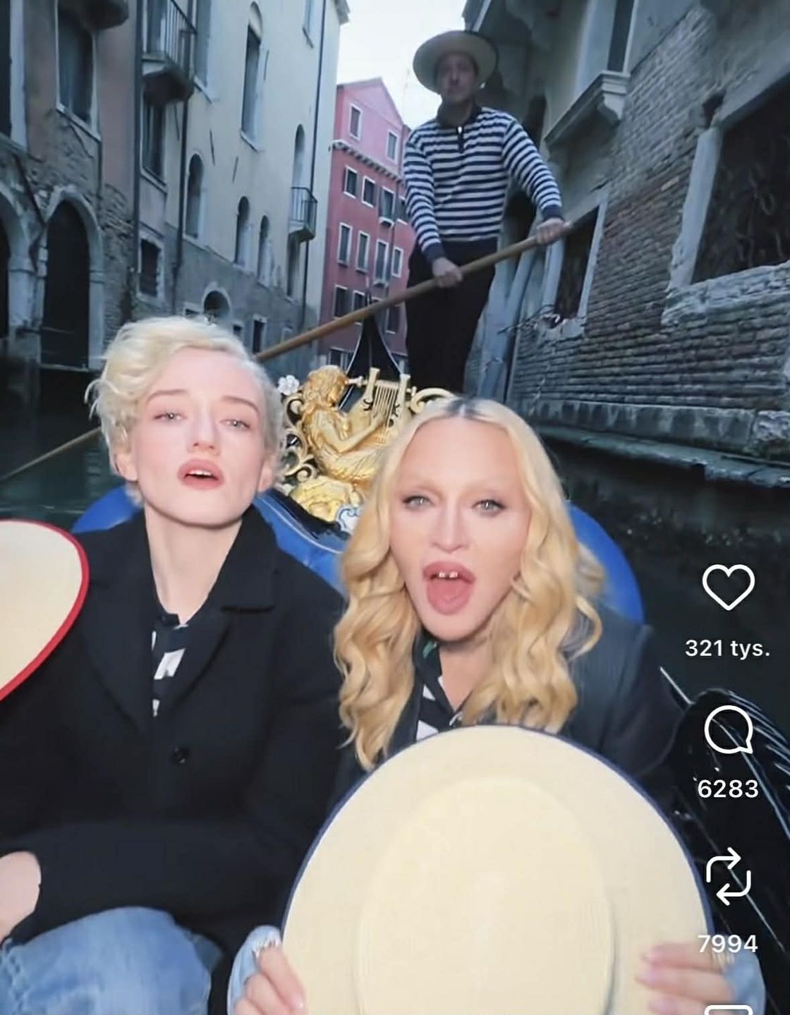 Madonna i Julia Garner