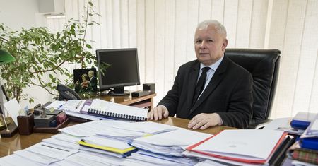 Z Jarosławem Kaczyńskim najlepiej wychodzi się na zdjęciu [FRAGMENT KSIĄŻKI]