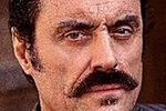 Ian McShane prowadzi śledztwo dla Renée Zellweger