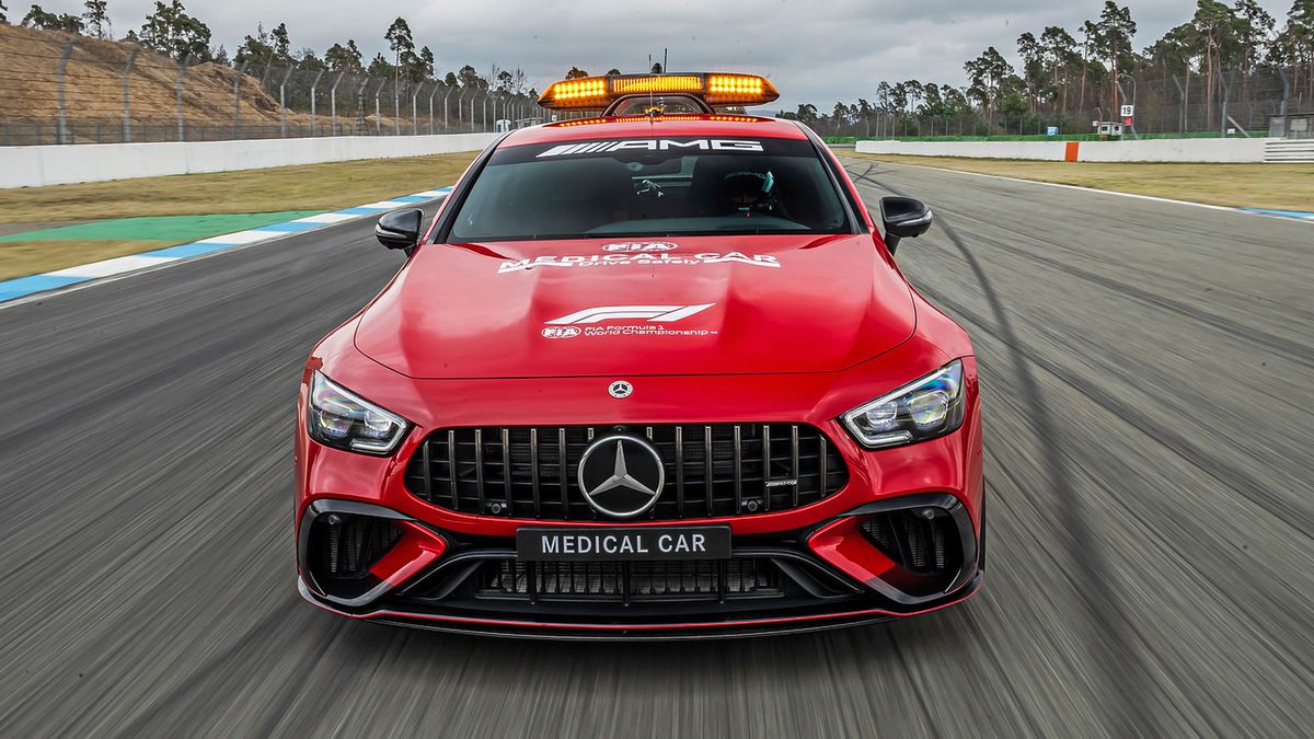 Zdjęcie okładkowe artykułu: Materiały prasowe / Mercedes / Na zdjęciu: samochód medyczny F1