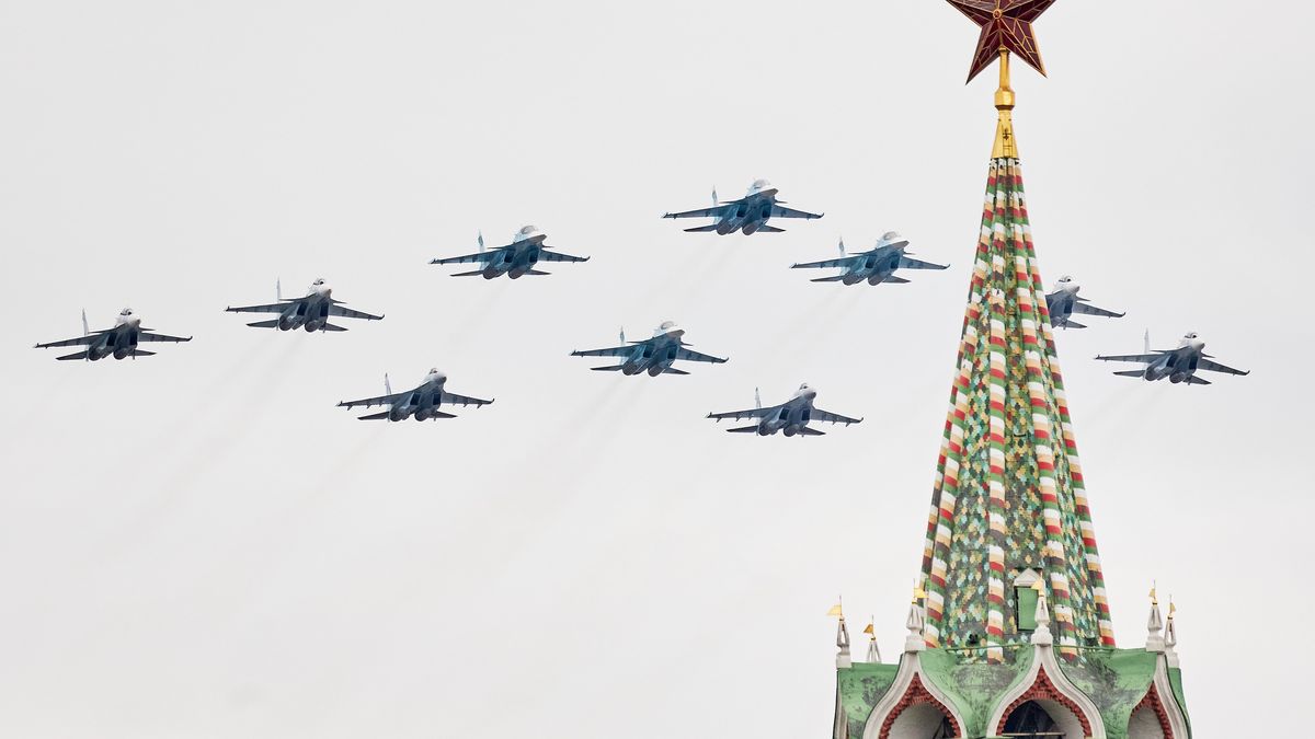 Rosyjskie samoloty nad Kremlem