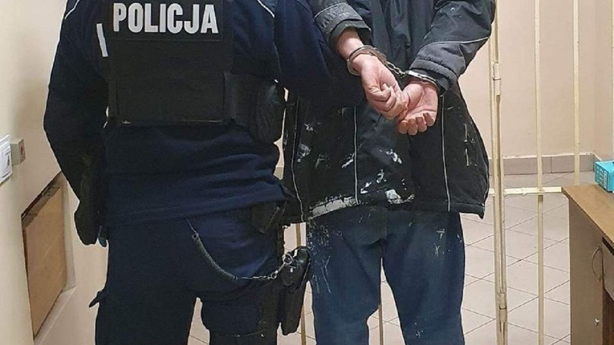 33-latek z Żyrardowa nękał pewną kobietę.