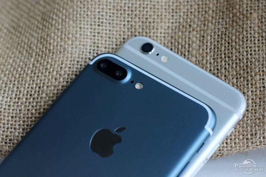 Niebieski iPhone 6SE/7 wygląda prześlicznie 18