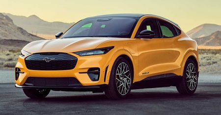 Ford Mustang Mach-E GT doczekał się wersji Performance. Jest prawie jak Shelby GT500