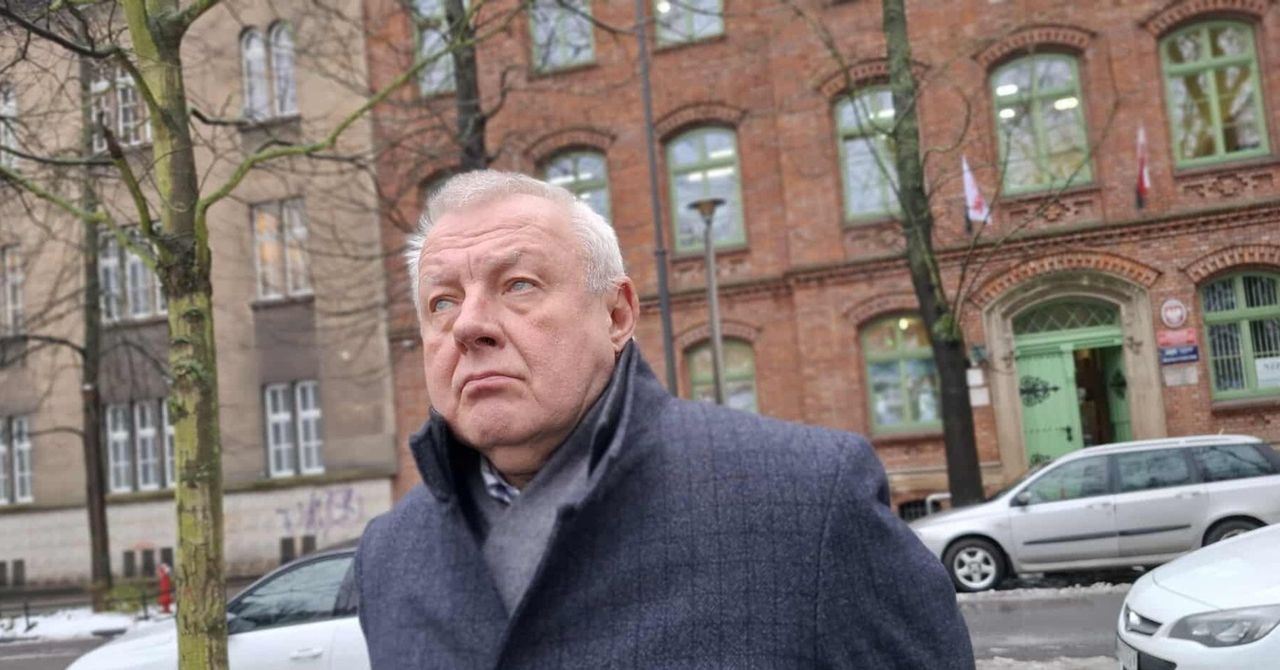 Kraków: Afera w XLIV LO. Zawieszony dyrektor Mariusz Graniczka przedstawia swoją wersję wydarzeń. I zapowiada kroki prawne