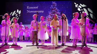 Konin: Życzenia od stu przedszkolaków zaśpiewane babciom i dziadkom