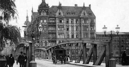 Most Chwaliszewski aż do 1913 r. był jedynym, który łączył prawo- i lewobrzeżny Poznań
