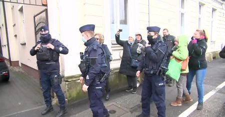 Prokuratorskie zarzuty i dwumiesięczny areszt dla Wojciecha O., który groził śmiercią posłom.