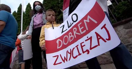Wiec poparcia dla A. Poczobuta w Białymstoku. Białoruski są przedłużył jego areszt o kolejne trzy miesiące