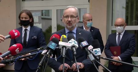 “To bojaźliwość, jeżeli chodzi o prowadzenie merytorycznej rozmowy”. Min. zdrowia o niestawieniu się protestujących na rozmowach.