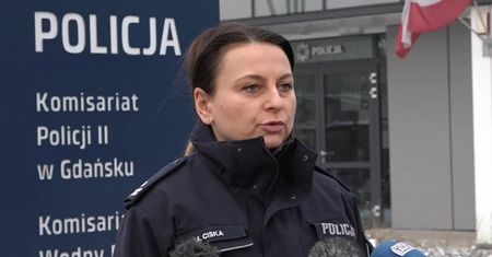 Mężczyzna z nożem w centrum Gdańska. Jedna osoba poszkodowana.