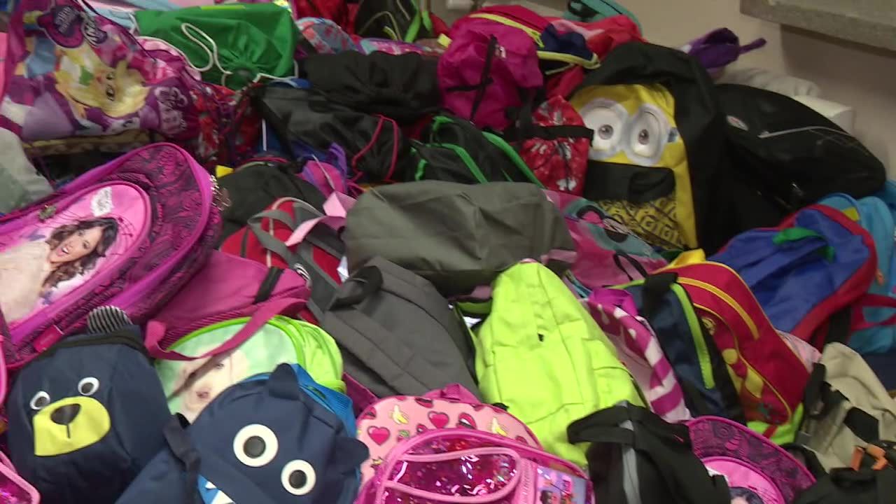 Harcerze z Łodzi zebrali 900 plecaków dla dzieci uchodźców z Ukrainy. Dziś zostaną wysłane na przejście w Medyce