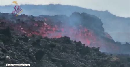 Lawa z wulkanu na La Palmie zagraża obszarowi przemysłowemu. Przemieszcza się 700 metrów na godzinę