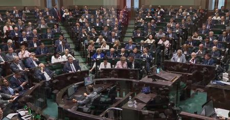 Sejm za wejściem Finlandii i Szwecji do NATO. Aplauz na sali sejmowej
