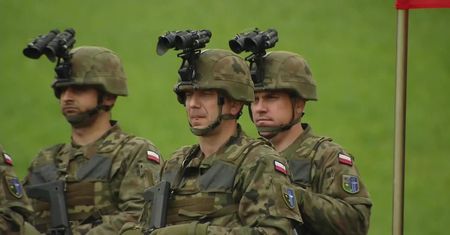 “Niezbędne są kolejne kroki, by zapewnić bezpieczeństwo”. Prezydenci Polski i Litwy odwiedzili Przesmyk Suwalski