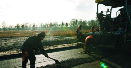 Młodzi wolą pracować za granicą