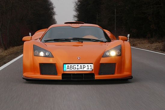 Niemiecka ofensywa - Gumpert Apollo Sport