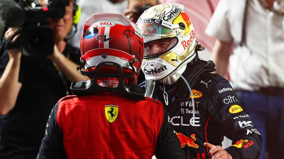 Zdjęcie okładkowe artykułu: Materiały prasowe / Red Bull / Na zdjęciu: Charles Leclerc (po lewej) i Max Verstappen