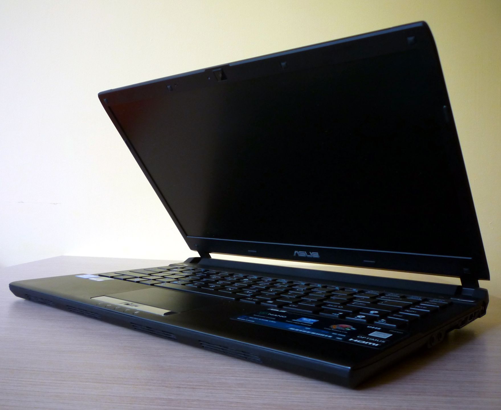Asus U44SG - 14-calowy kompakt [test] 3