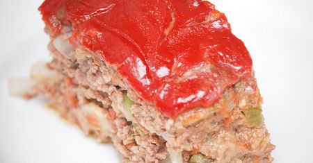 Pieczeń z peklowanej wołowiny w galarecie