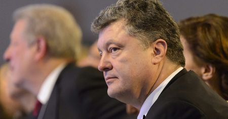 Wojna na Ukrainie. Poroszenko skróci swój pobyt w Davos