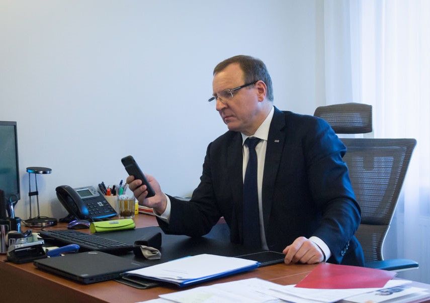 TVP zamawia smartfony. Ma bardzo specyficzne wymagania