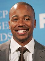 Columbus Short z dziewczyną w tarapatach