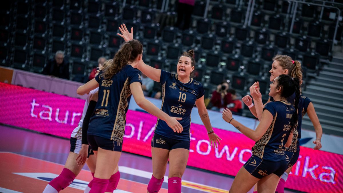 WP SportoweFakty / Emilia Rybińska/TAURON Liga / Na zdjęciu: siatkarki Grupy Azoty Chemika Police