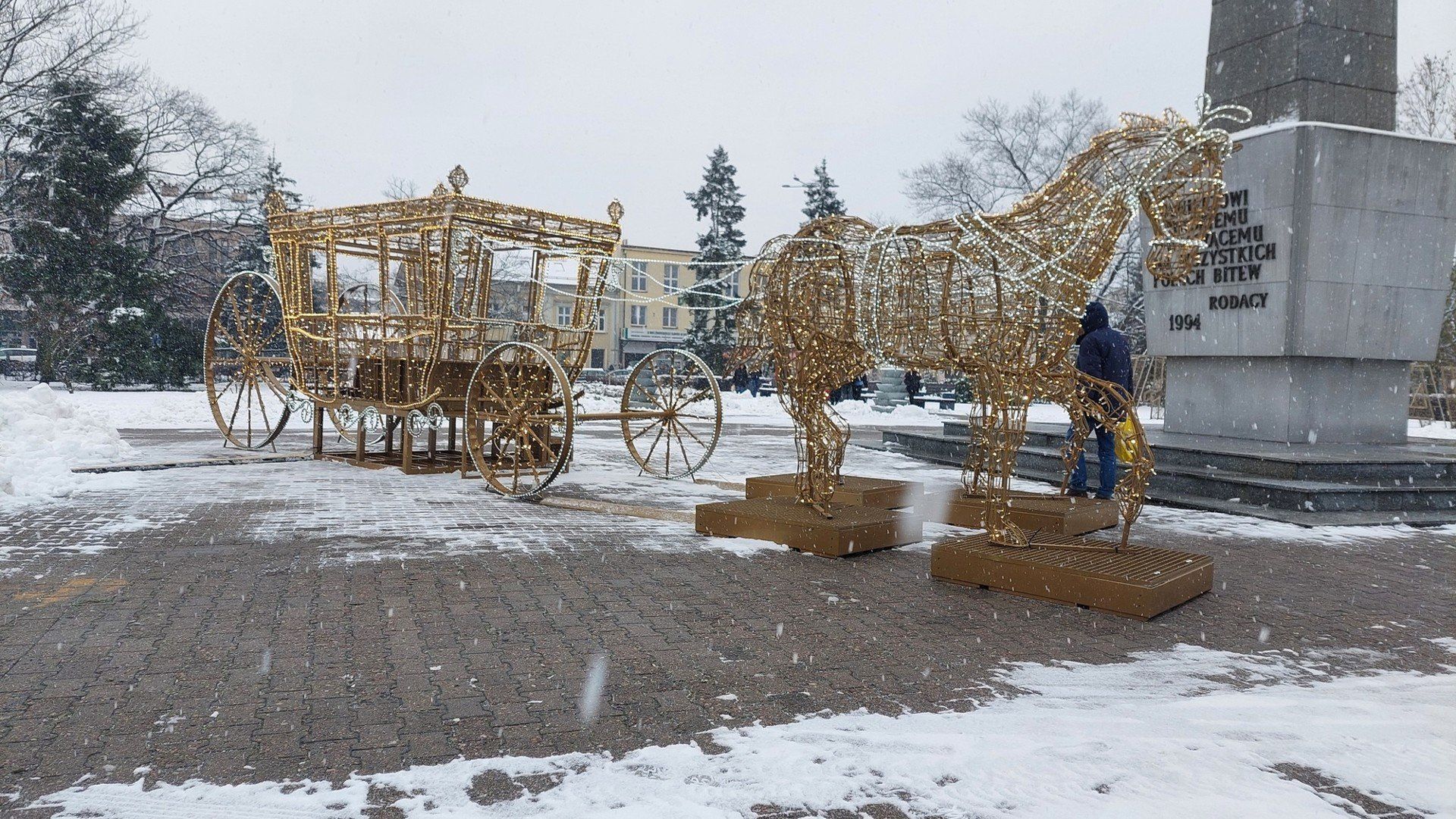 Ozdoby świąteczne 2025 na placu Wolności we Włocławku