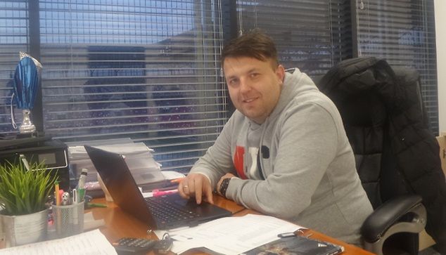 Łukasz Milik w swoim biurze na stadionie Górnika Zabrze.