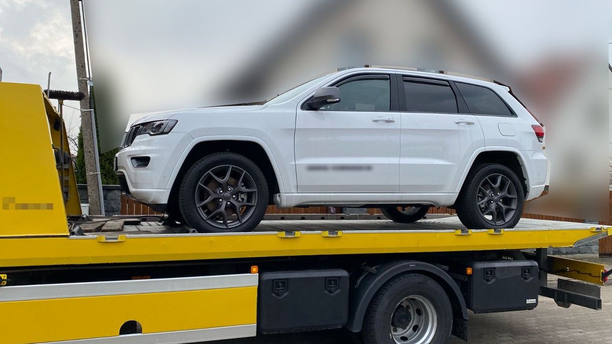 Laweta zabrała samochód