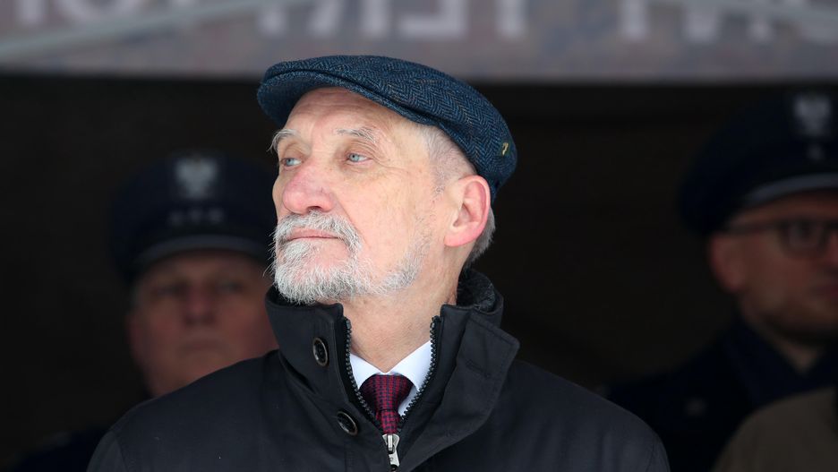 Macierewicz grzmi. Powołuje się na informacje służb ukraińskich