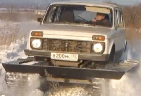 Teraz Rosjanie mogą zamienić każdy samochód w czołg (wideo)