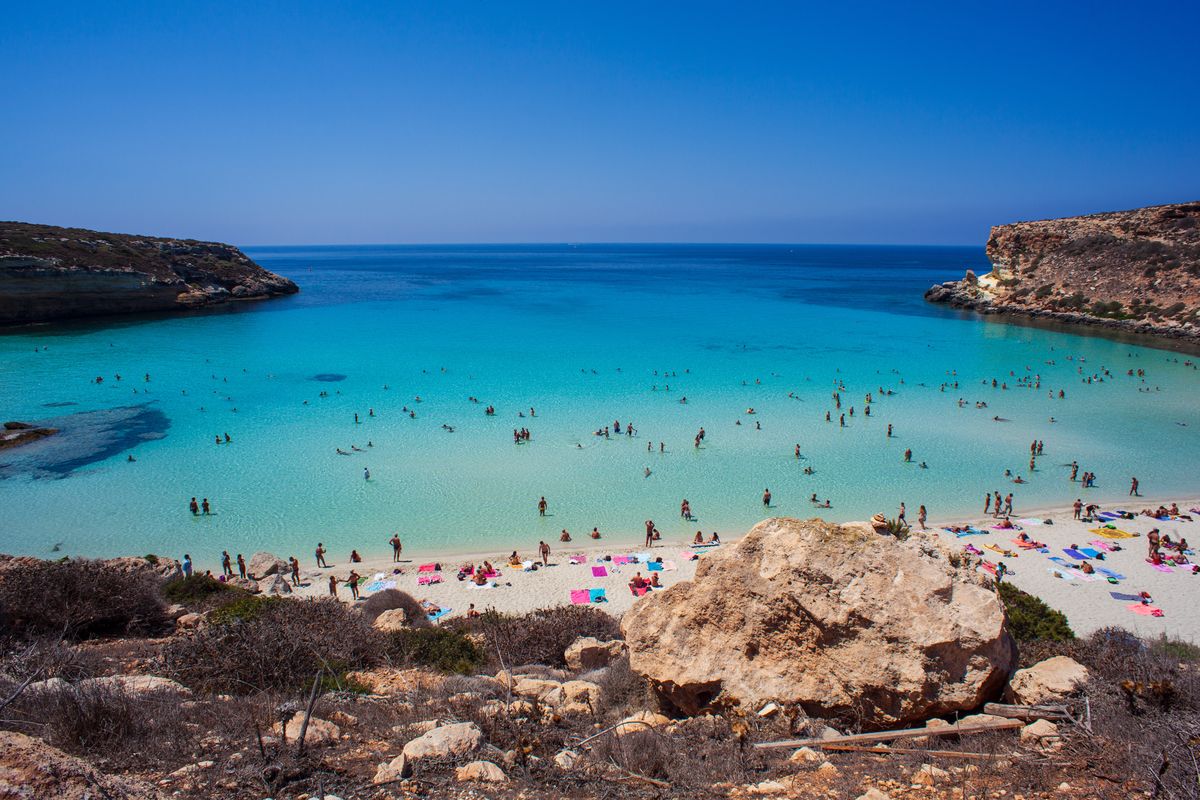 Spiaggia dei Conigli znajduje się na włoskiej Lampedusie