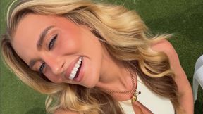 Na Australian Open jest o niej głośniej niż o tenisistkach. 23-latka jest córką legendy