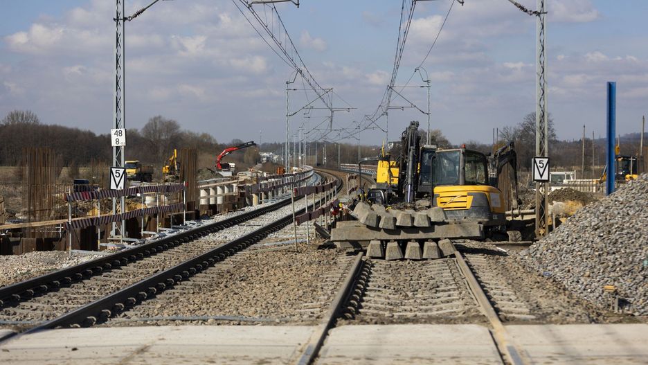 Nowy przystanek kolejowy w Pisarach tuż przed zakończeniem robót 