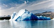 Gigantyczna góra lodowa oderwała się od lodowca