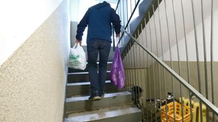 Legnica: Mieszkańcy Legnickiej Spółdzielni Mieszkaniowej mają dość częstych awarii wind. Usterki dają się we wszystkim lokatorom wieżowców