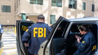 Hakerzy twierdzą, że mają dane niemal wszystkich agentów FBI. Agencja bada incydent