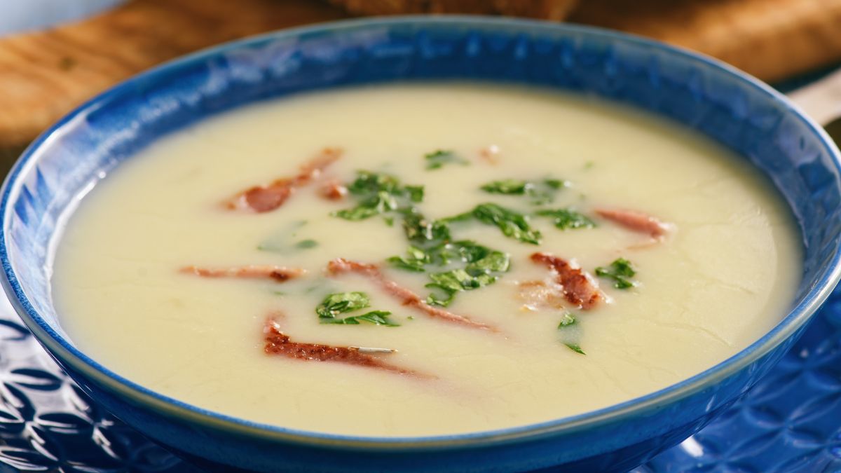Rozgrzewająca zupa czosnkowa